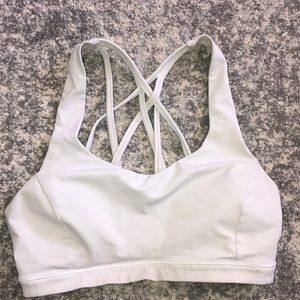 White Lululemon Sports Bra 💘💘
